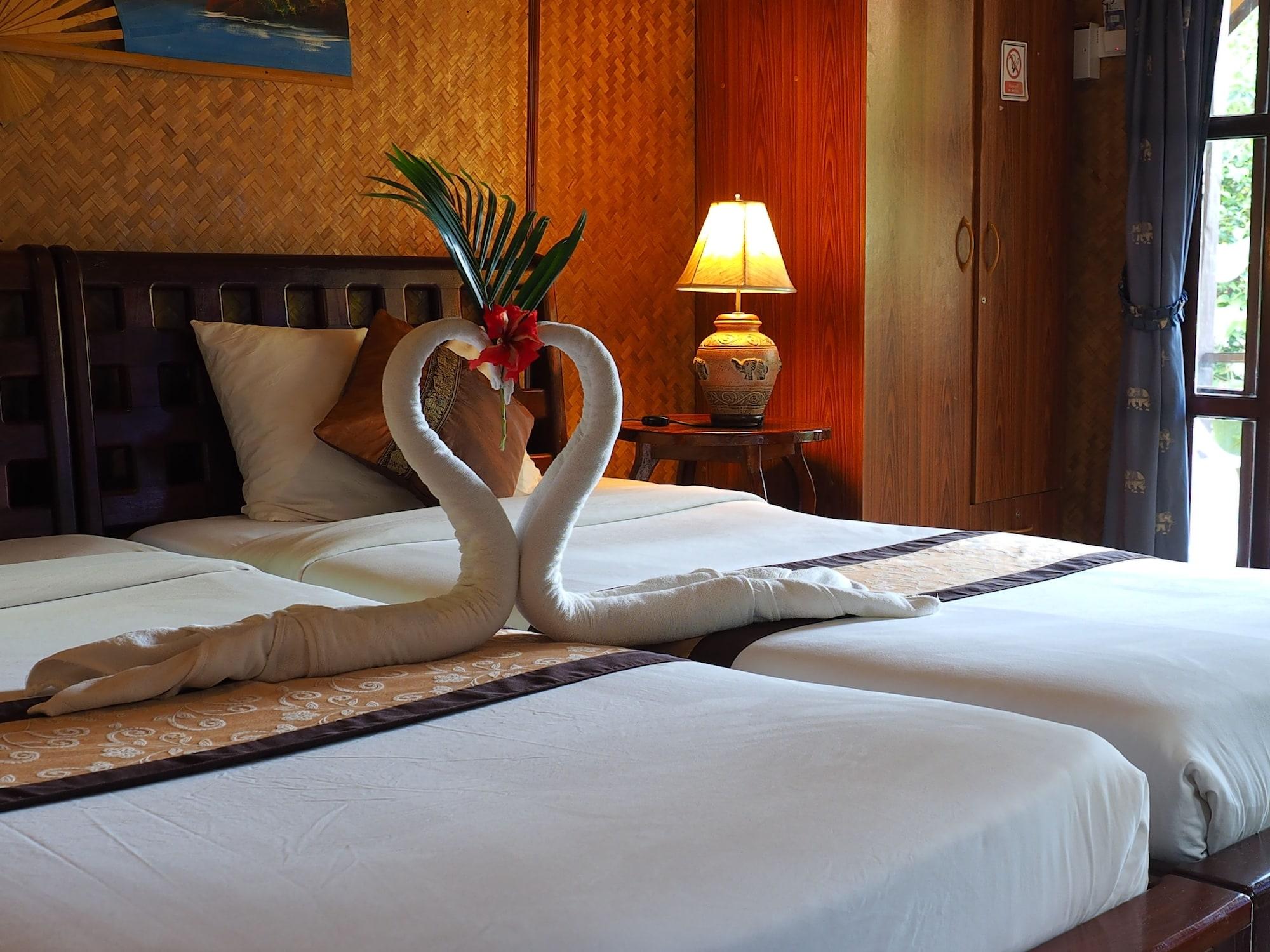 Koh Chang Bailan Beach Resort Buitenkant foto