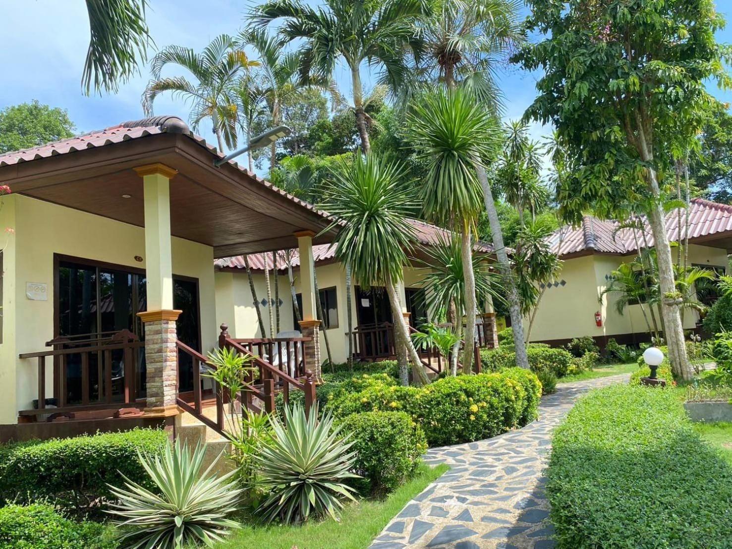 Koh Chang Bailan Beach Resort Buitenkant foto