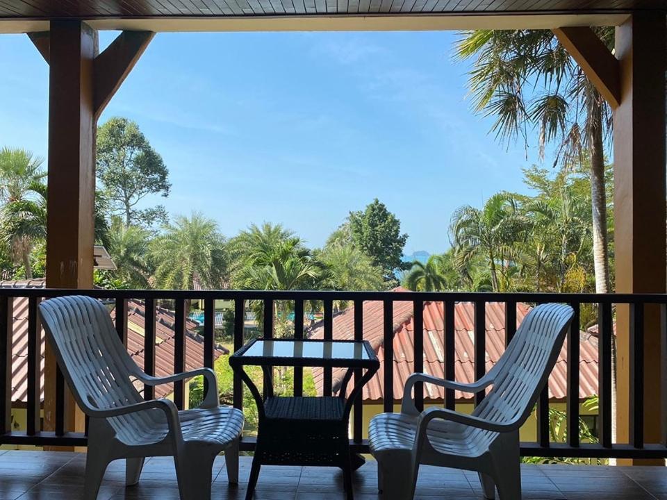 Koh Chang Bailan Beach Resort Buitenkant foto