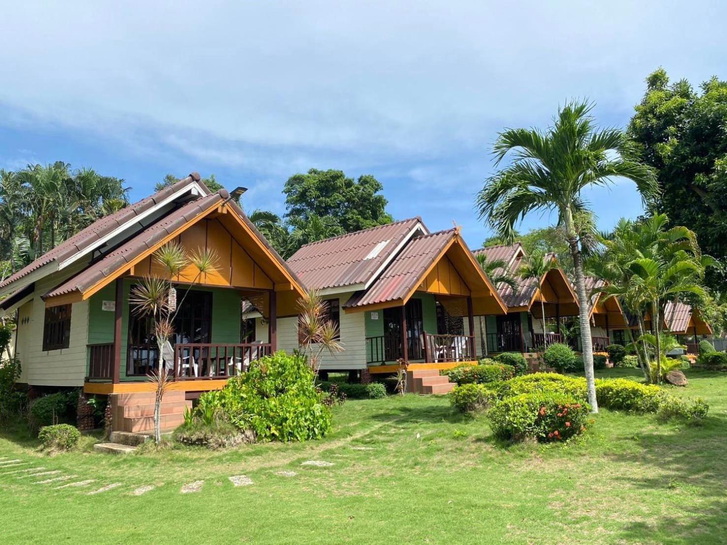 Koh Chang Bailan Beach Resort Buitenkant foto