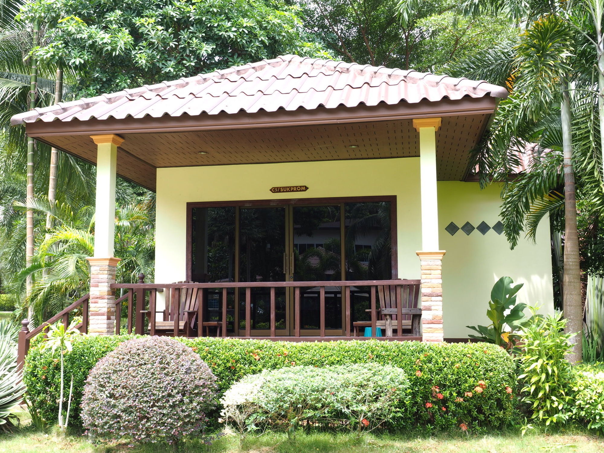 Koh Chang Bailan Beach Resort Buitenkant foto