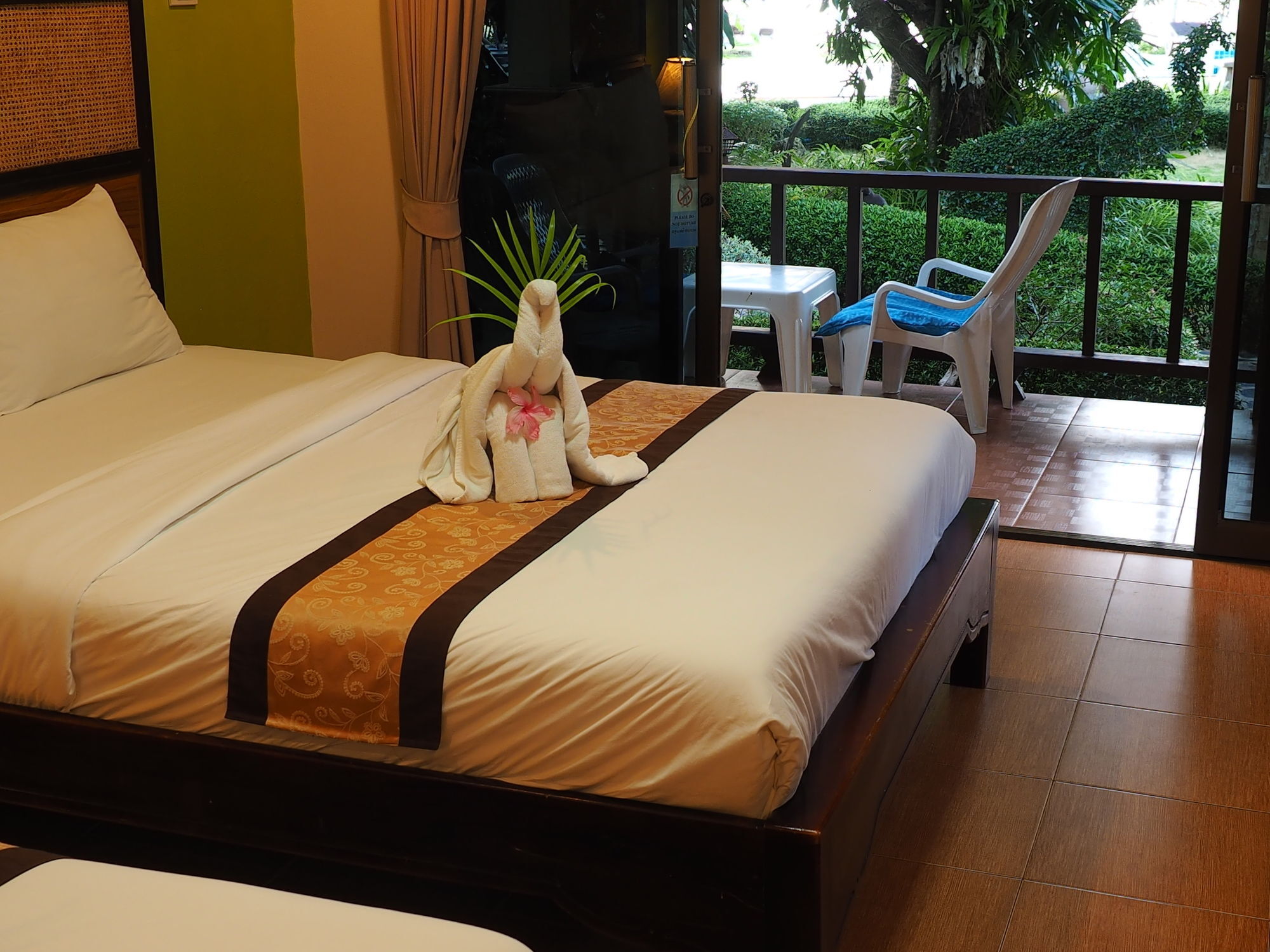Koh Chang Bailan Beach Resort Buitenkant foto
