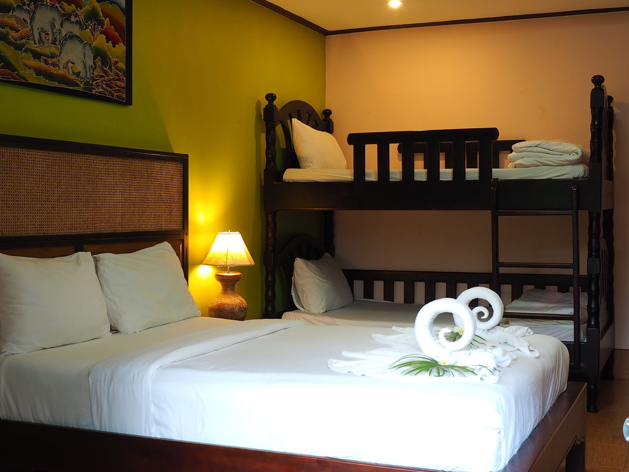 Koh Chang Bailan Beach Resort Buitenkant foto